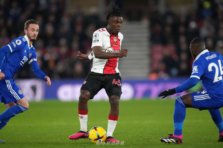 曾在多个俱 曾在多个俱